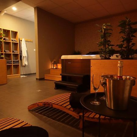 Hotel Banik Nitrianske Rudno Esterno foto