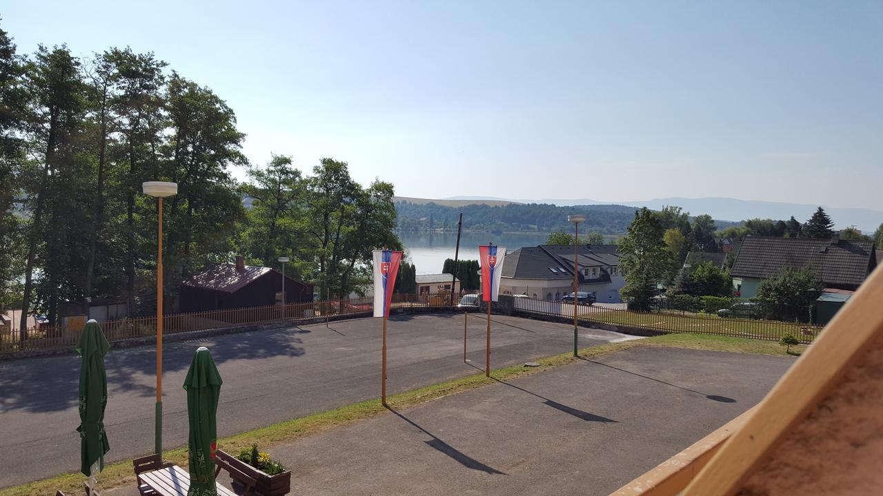 Hotel Banik Nitrianske Rudno Esterno foto