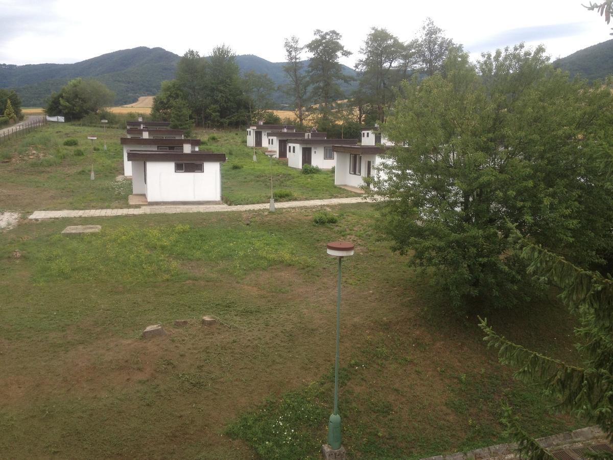 Hotel Banik Nitrianske Rudno Esterno foto