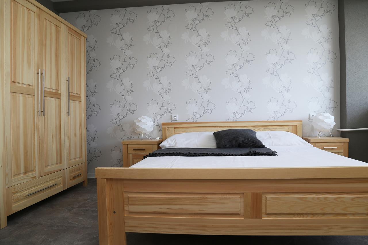 Hotel Banik Nitrianske Rudno Esterno foto